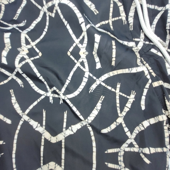 Scotch and Soda Mid-length Black and Cream Tribal printed Swim Shorts Size M - Picture 6 of 16